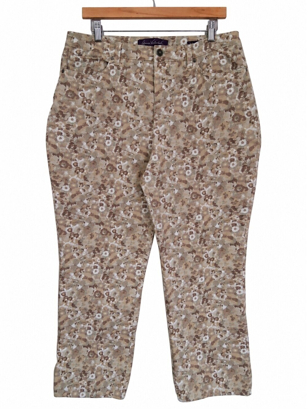 Gloria Vanderbilt Women Amanda Beige Ivory Floral Tapered Denim Cropped Pants 16